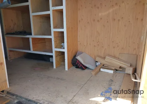 2015 Ford Transit-250 z USA, uszkodzony, nr VIN 1FTNR2CM8FKB24259